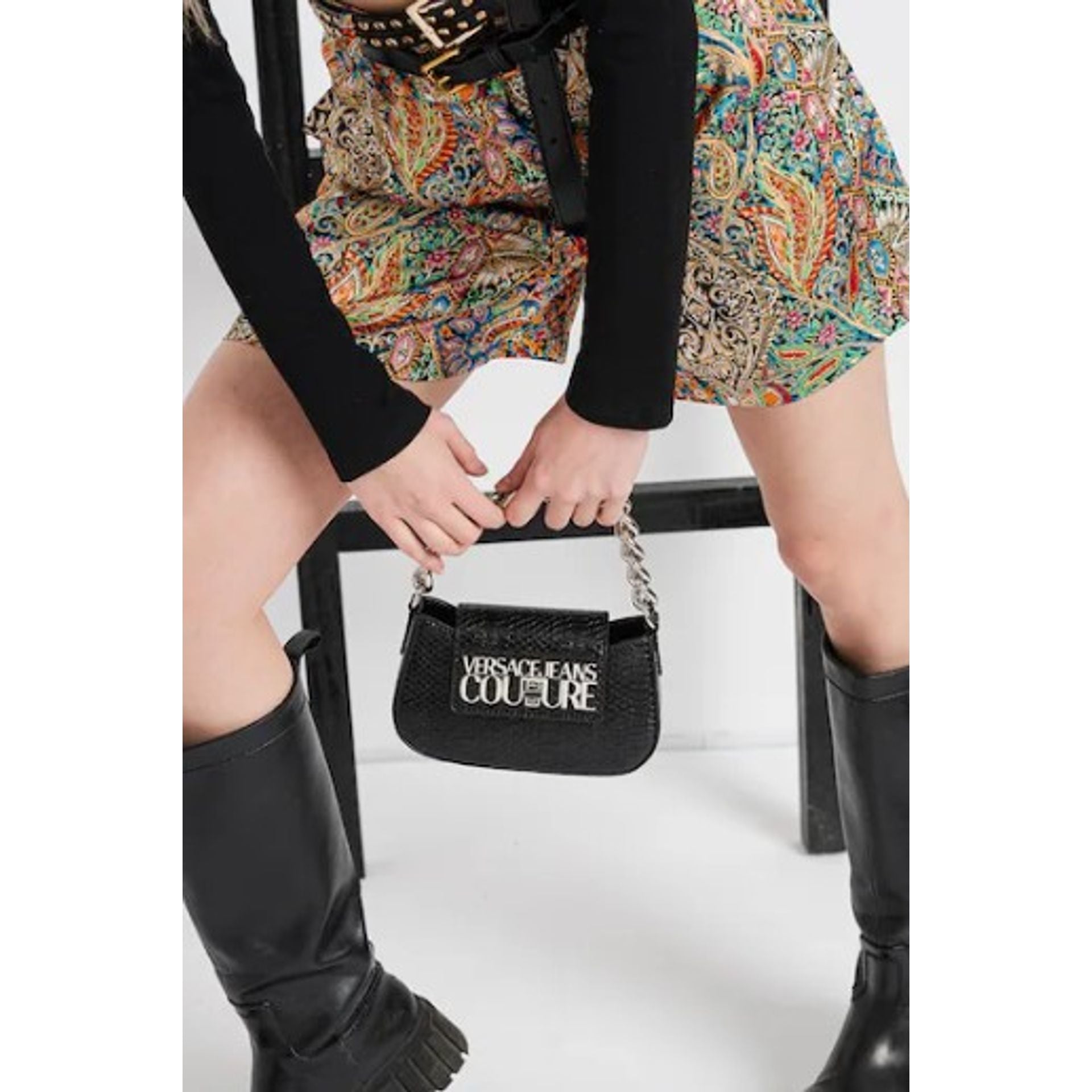 Versace Jeans Couture Bolso de mano con extensión Bandolera negro