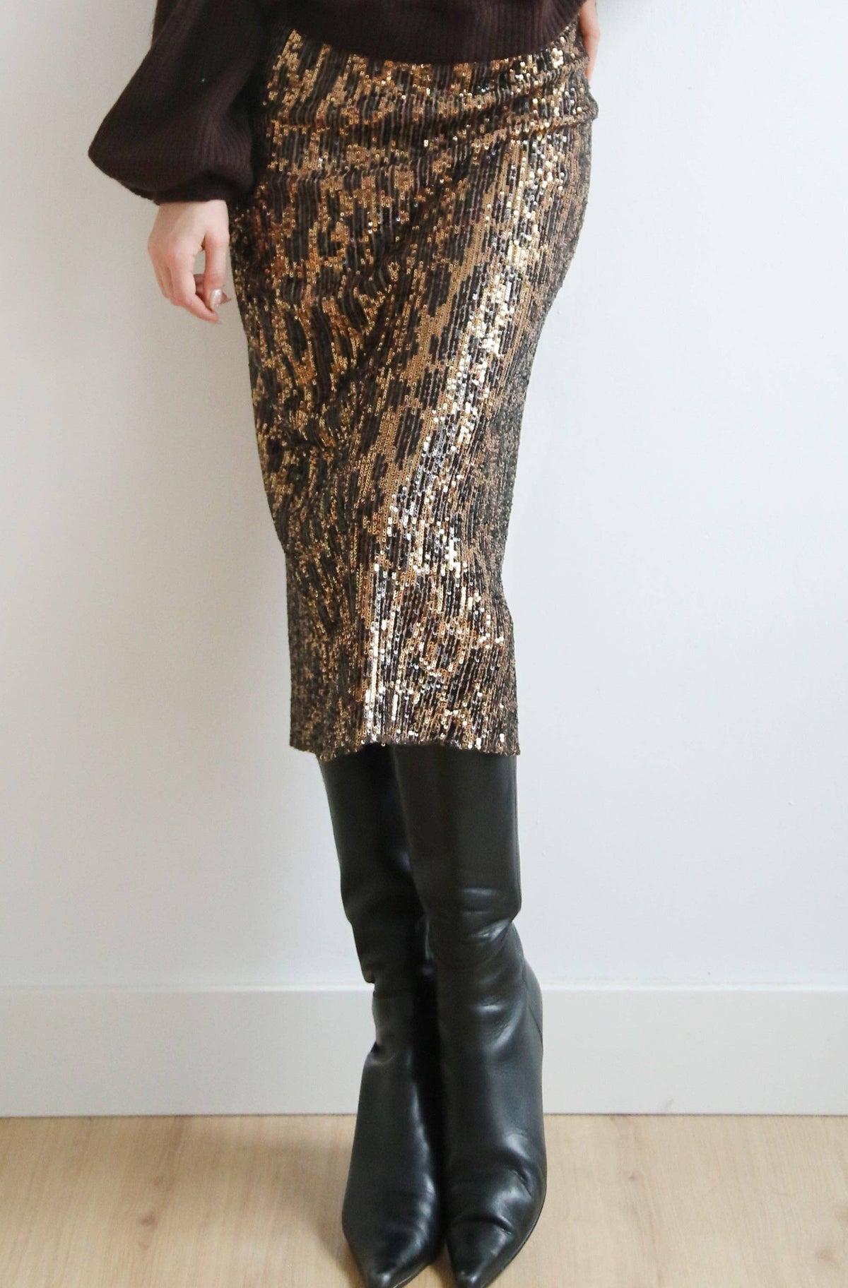 Falda midi lentejuelas estampado leopardo