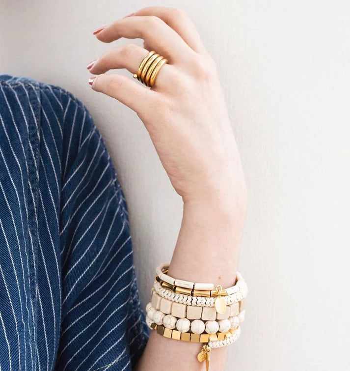 Brazalete Espiral "Organic Earth" de David Aubrey | Magnesita Natural y Latón