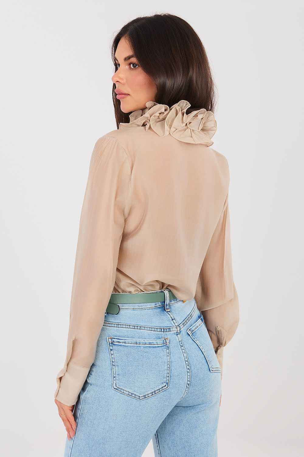 Blusa Romántica Beige Arena con Chorrera | Camisa Semitransparente de Tencel Premium