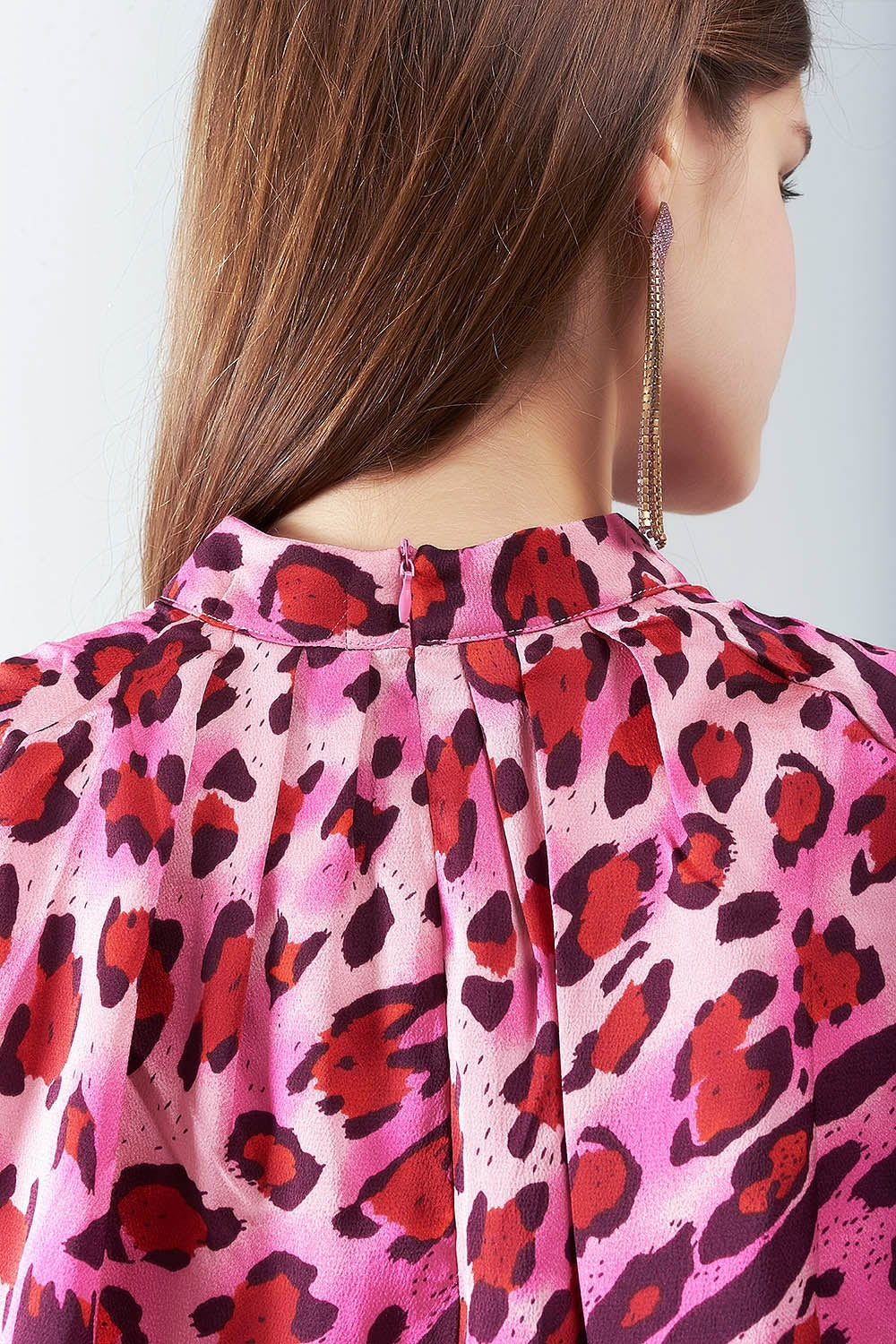 Blusa de Manga Larga en Estampado de Leopardo Fucsia a la Moda