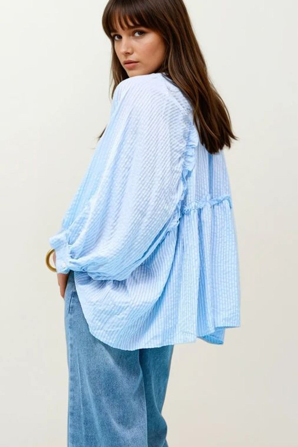 Q2 Blusa de Rayas con Mangas Globo en Azul Bebé