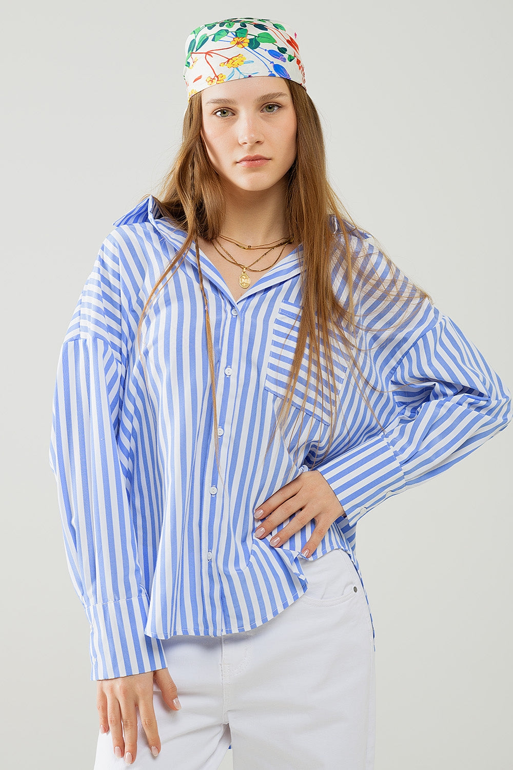 Q2 Blusa holgada de rayas en azul claro