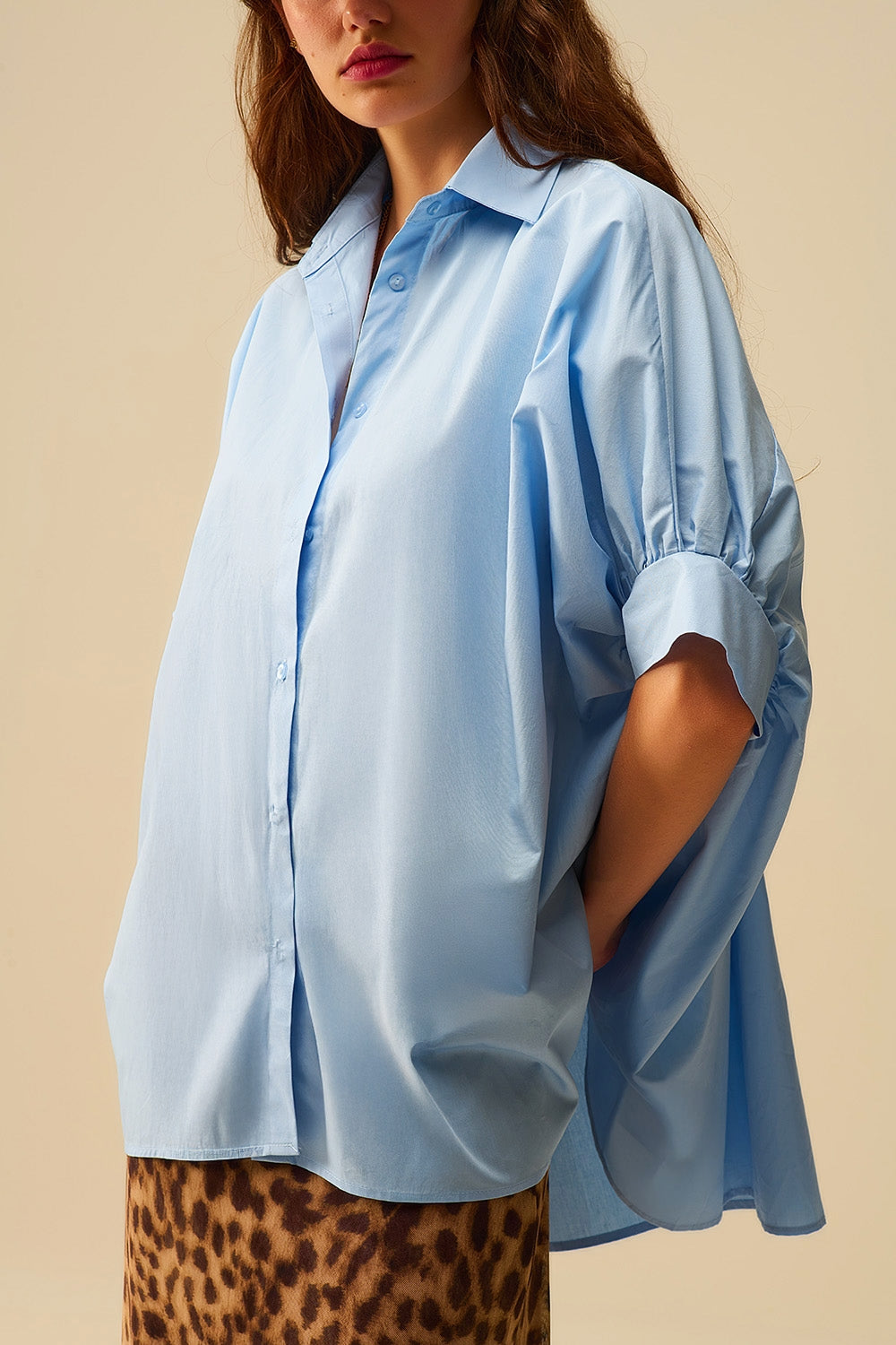 Blusa oversize azul bebé de manga corta