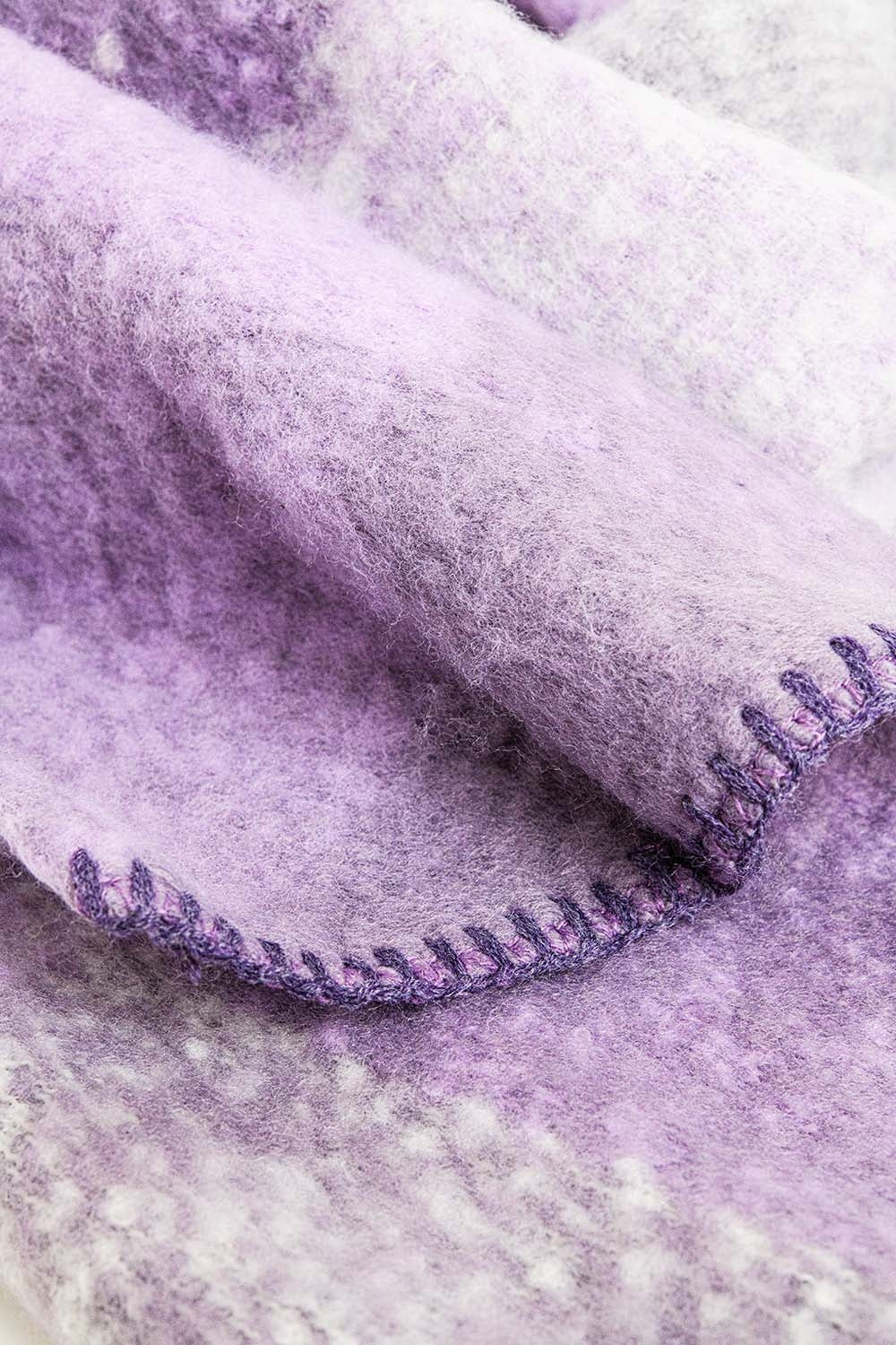 Bufanda en beige y morado