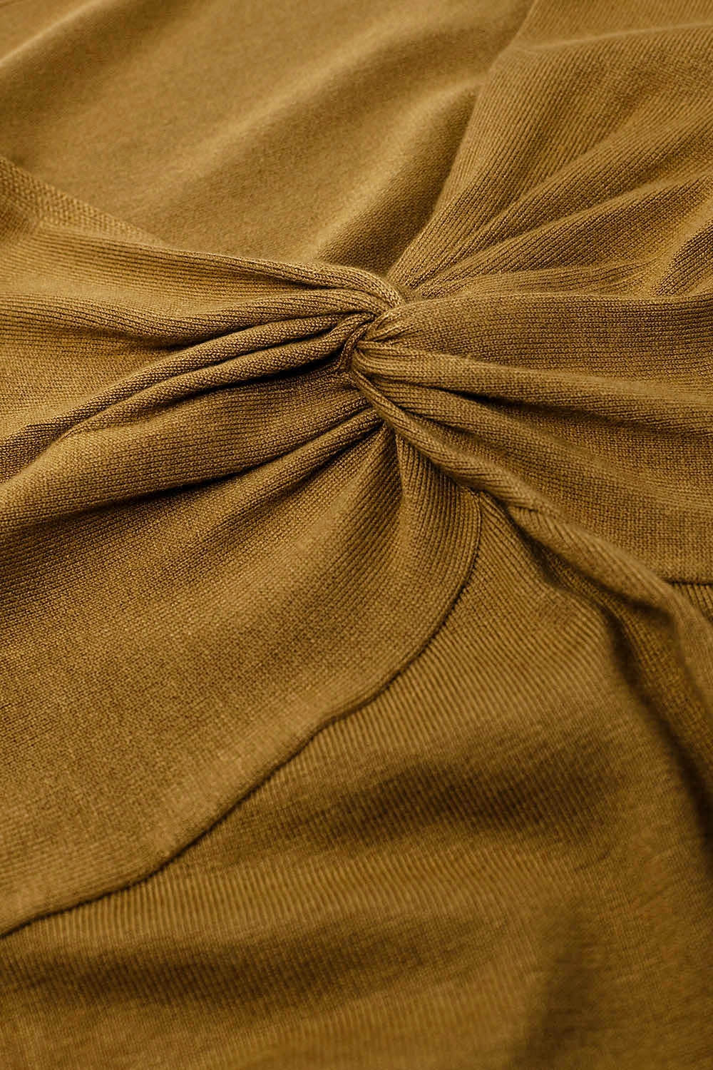 Drtalle tejido de punto Top camel de manga larga con detalle de nudo y cuello de pico