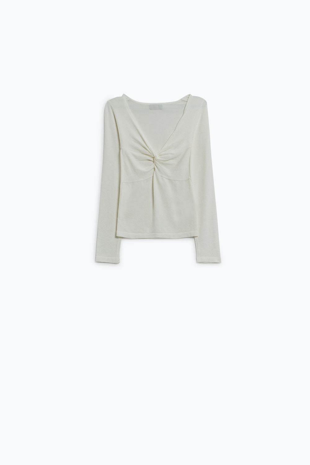 Camisa blanca de manga larga con detalle de nudo y cuello de pico