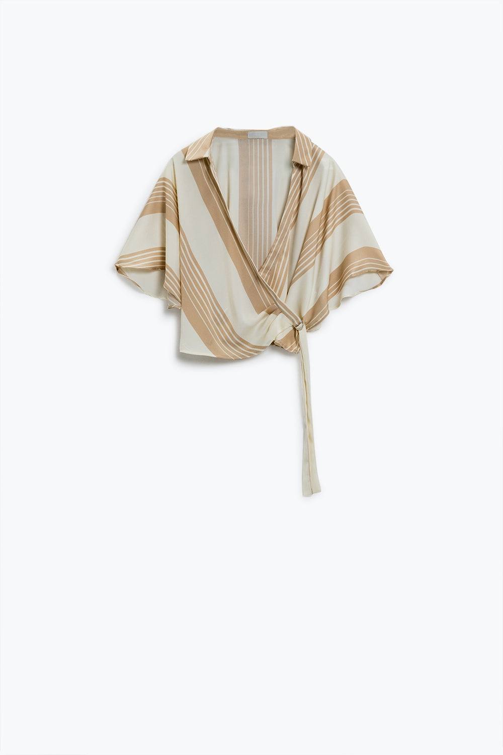 Q2 Camisa Crema Atada Al Lado Con Cuello En V