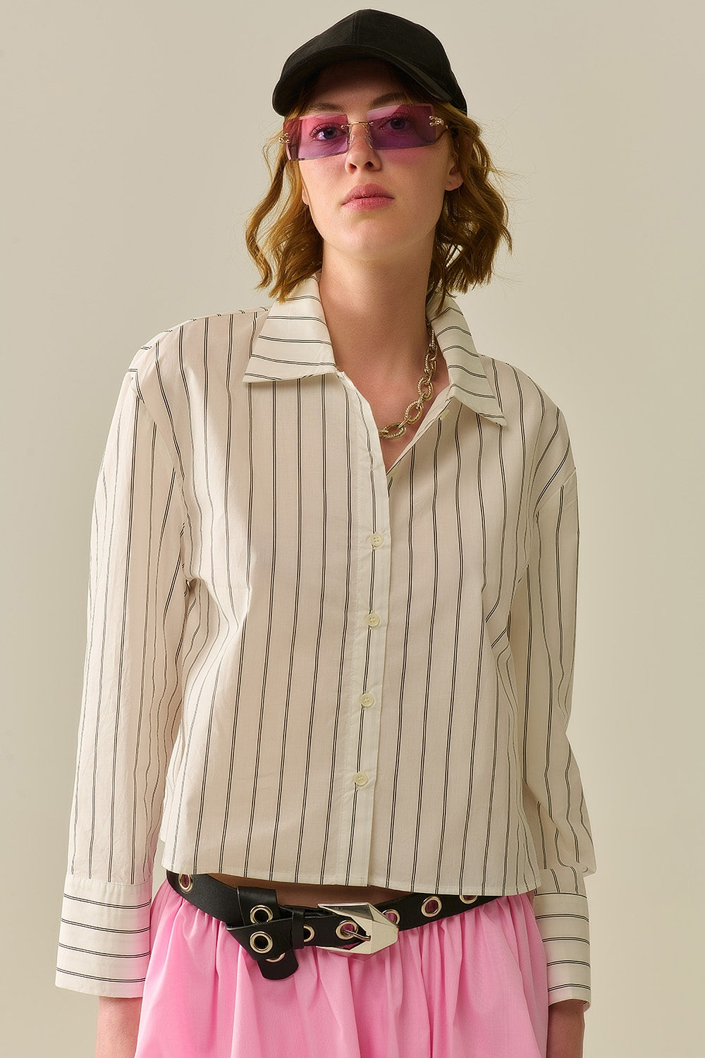 Camisa de popelina blanca a rayas recortada