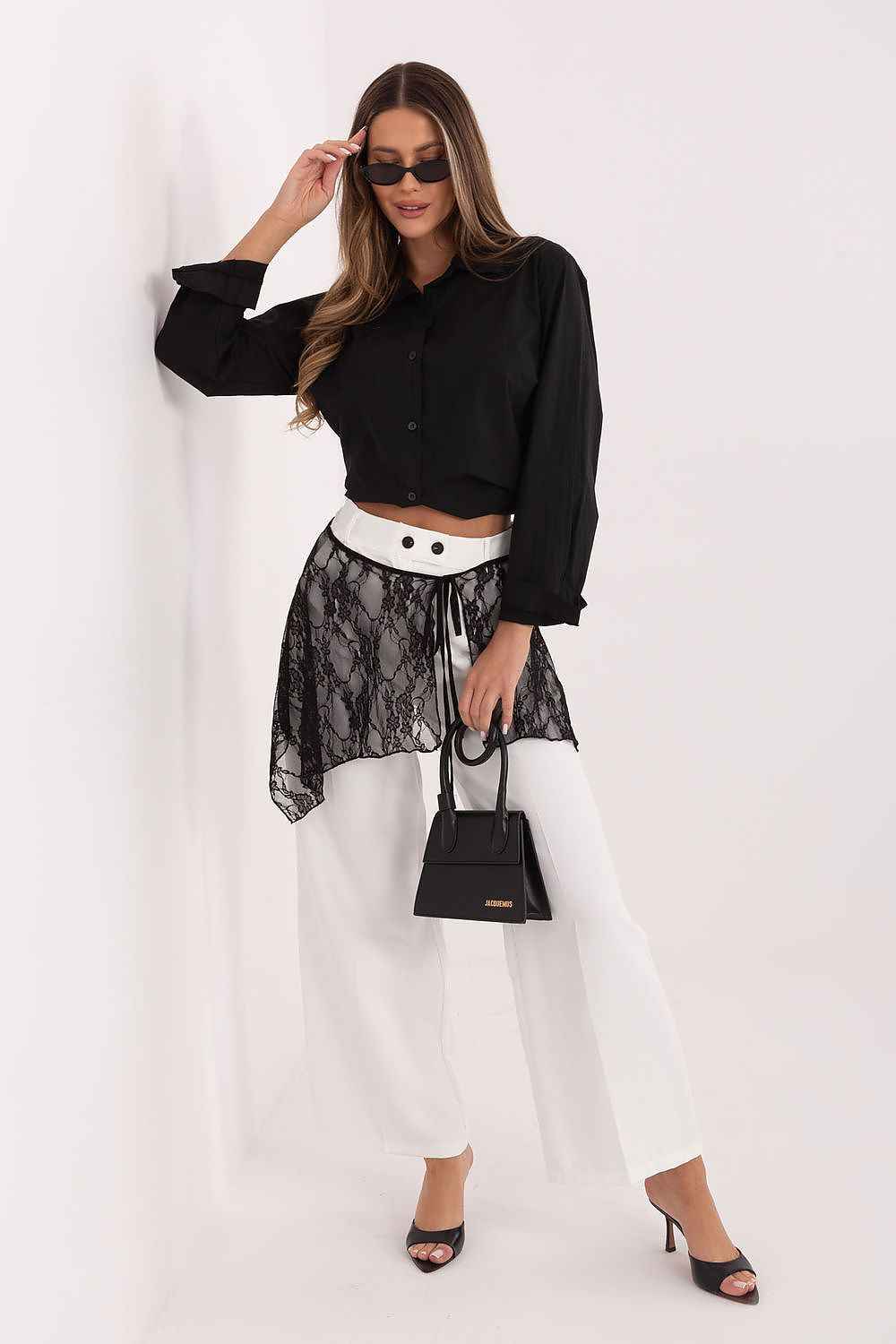 Camisa negra de algodón 100% para mujer, estilo básico relajado, talla única con cierre de botones.