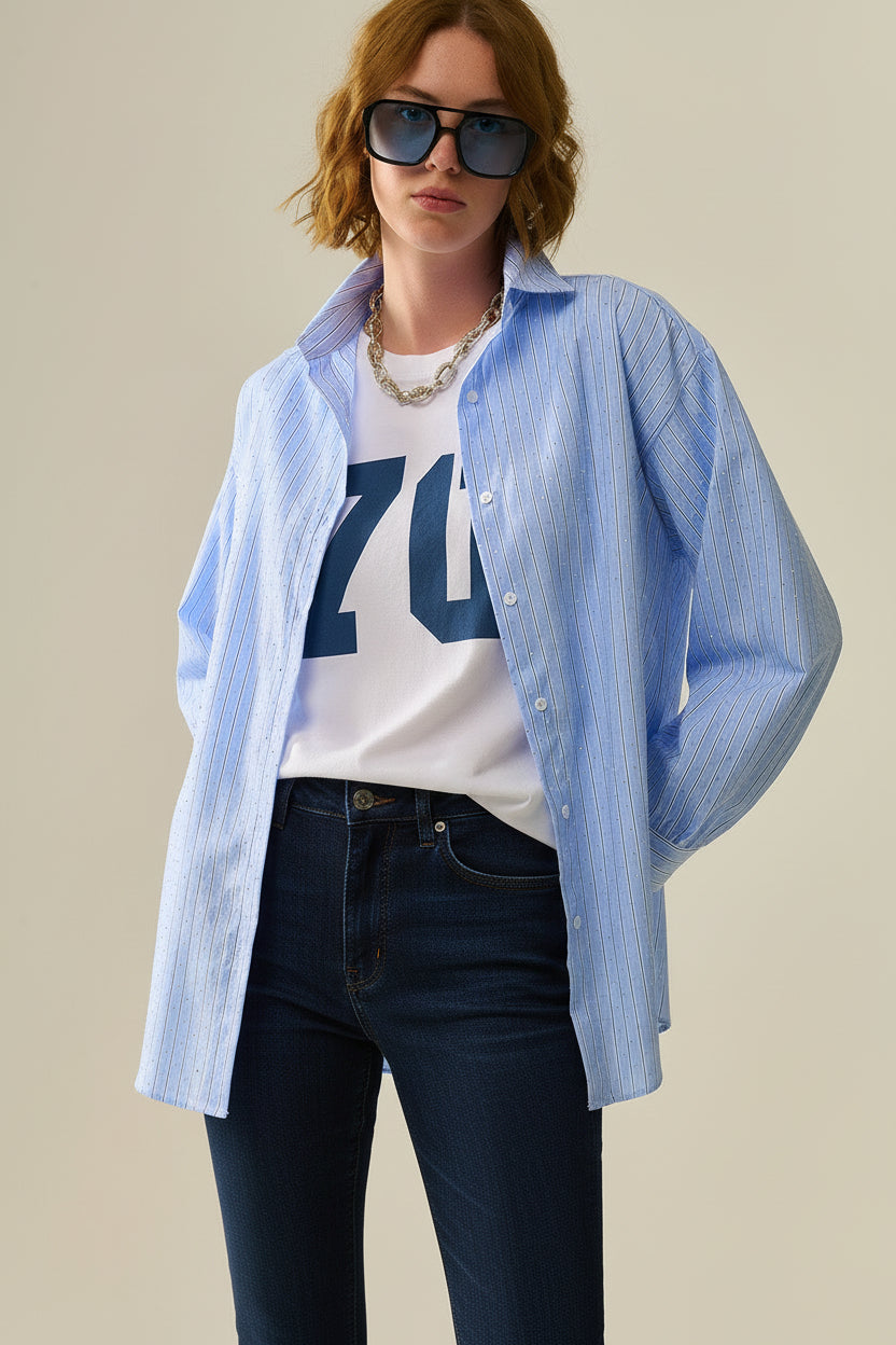 camisa de popelina azul a rayas adornada con strass