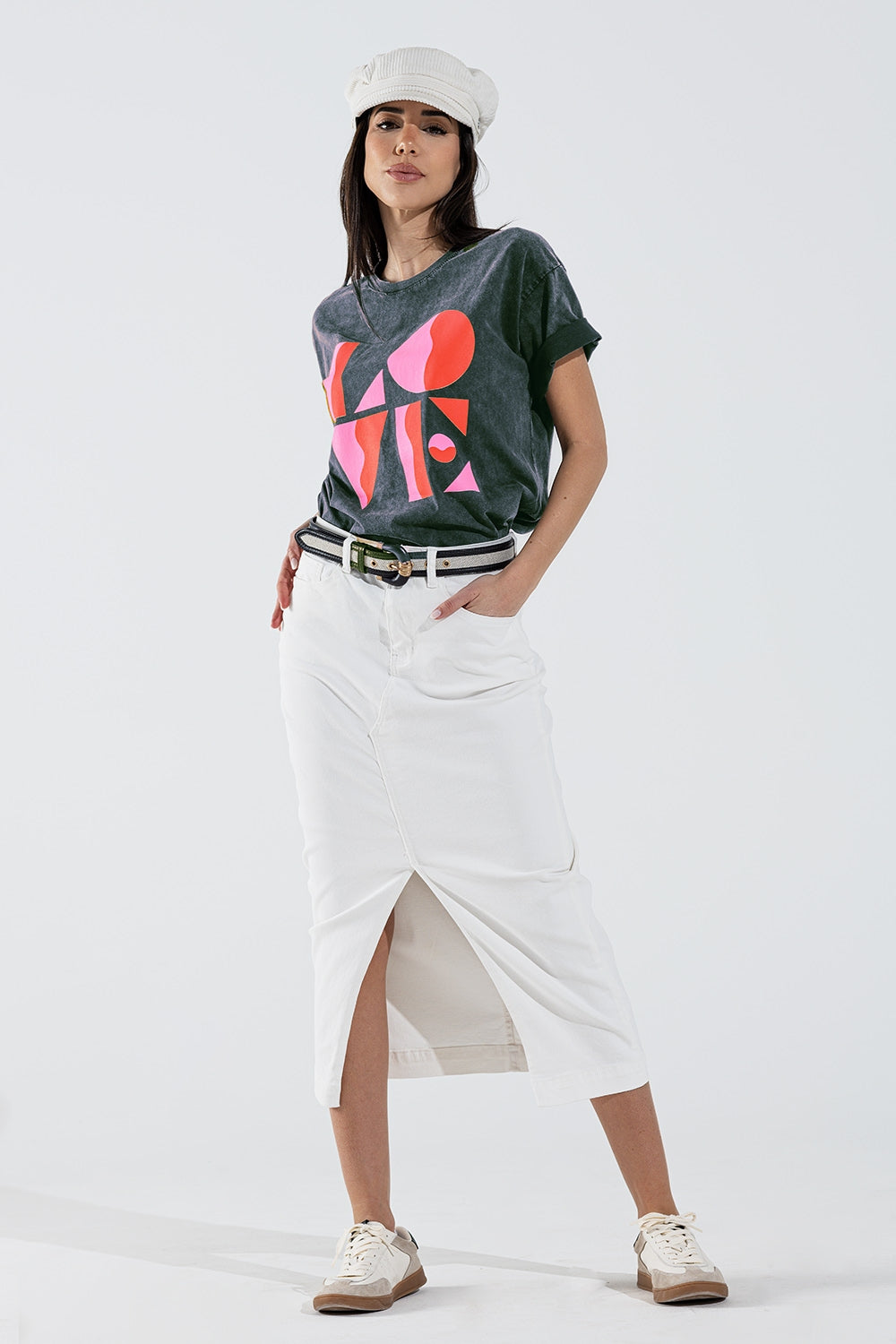 Camiseta con estampado digital LOVE art deco en gris