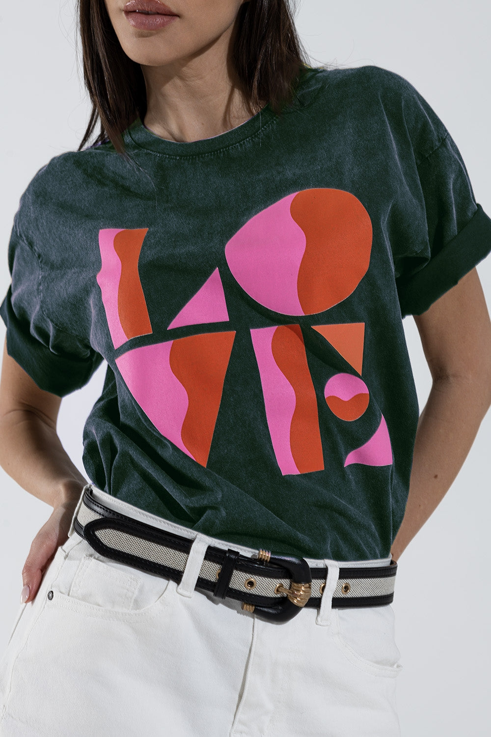 Camiseta con estampado digital LOVE art deco en gris