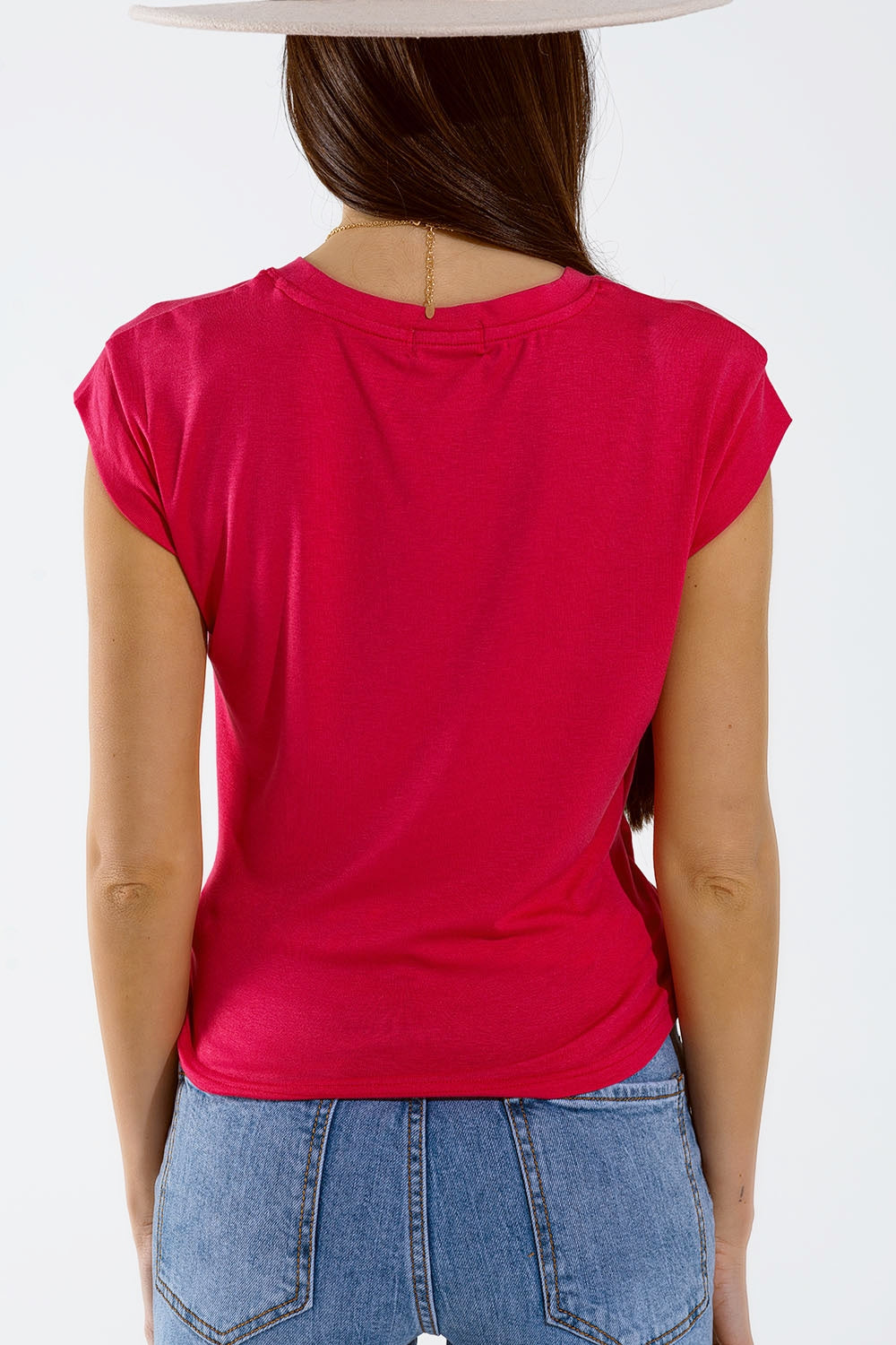 Camiseta de cuello redondo con diseño drapeado y manga casquillo En fucsia