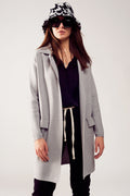 Cardigan extra grande en gris con solapas