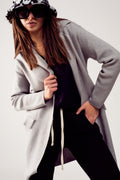 Cardigan extra grande en gris con solapas