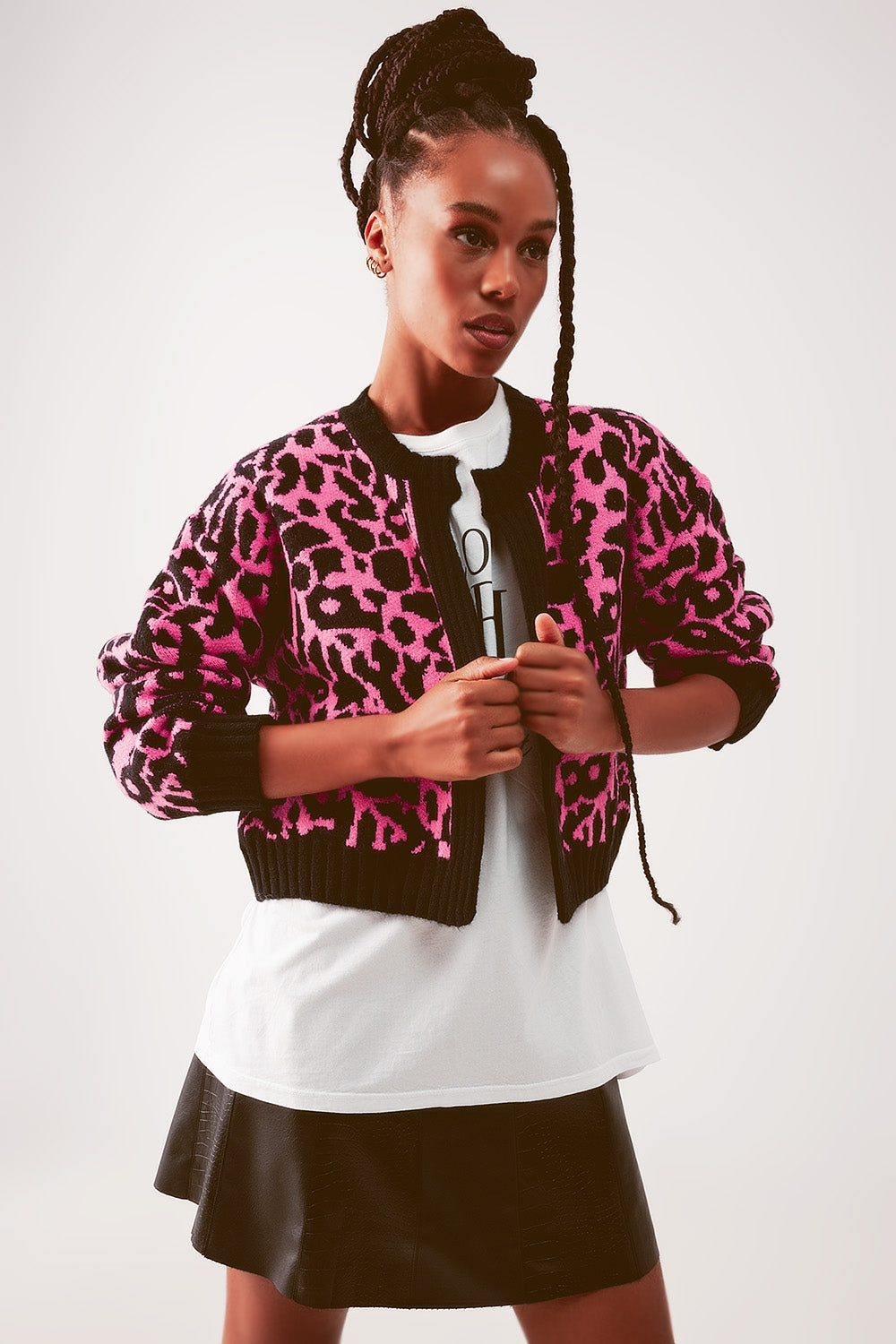 Cardigan fucsia con diseño animal