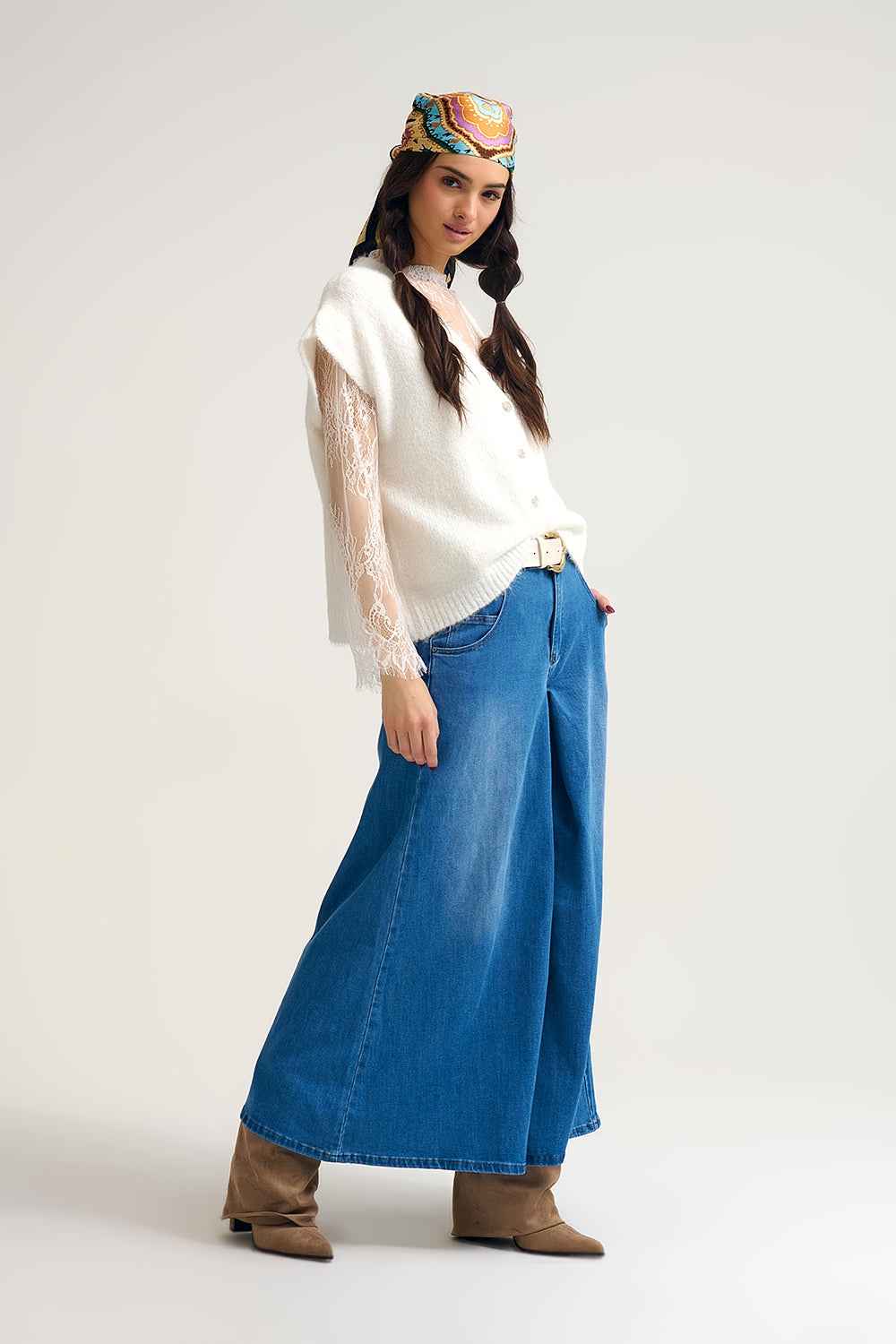 Chaleco de punto suave sin mangas con ribete de encaje