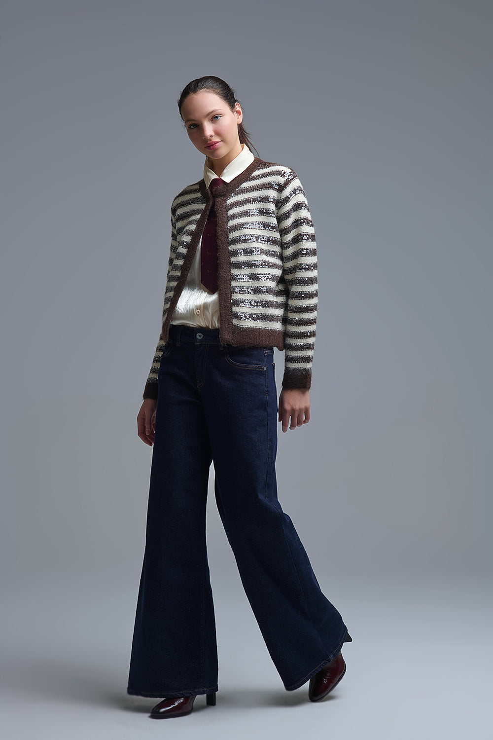 Chaqueta de rayas con detalle de lentejuelas en marrón y crema