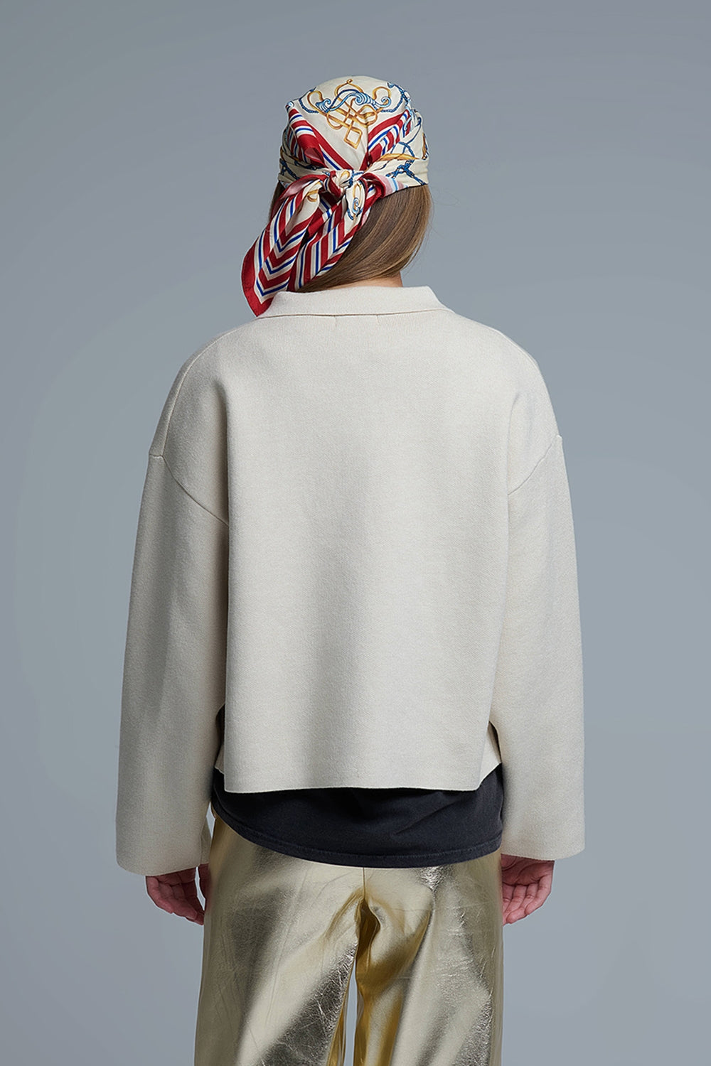 Chaqueta formal de punto relajada con bolsillos en el pecho en beige