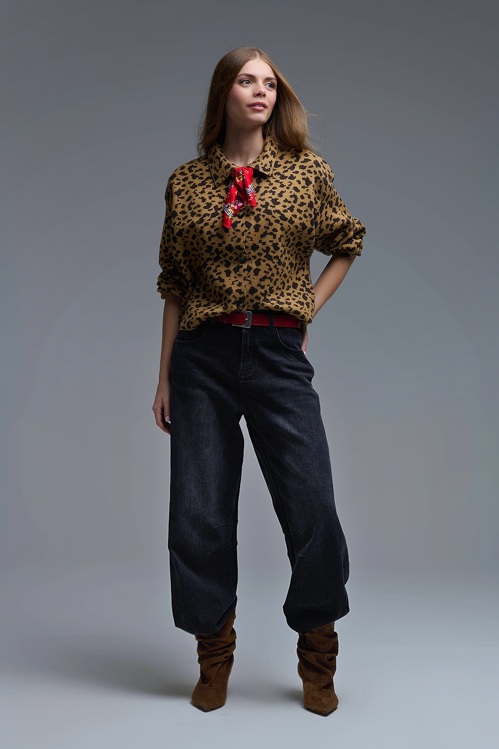 Chaqueta relajada con estampado de guepardo y cuello de polo