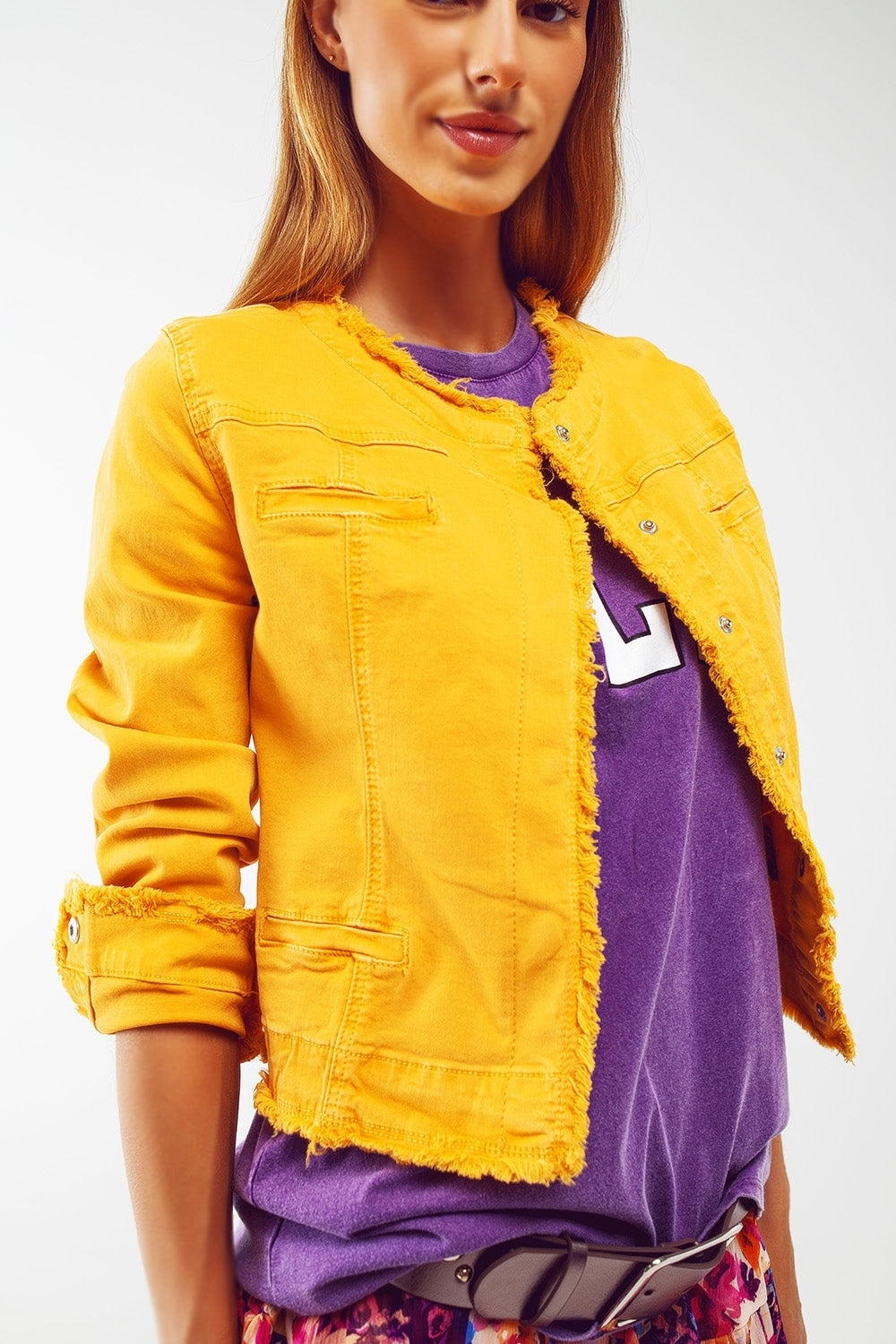 Chaqueta vaquera Frayed Ends en amarillo