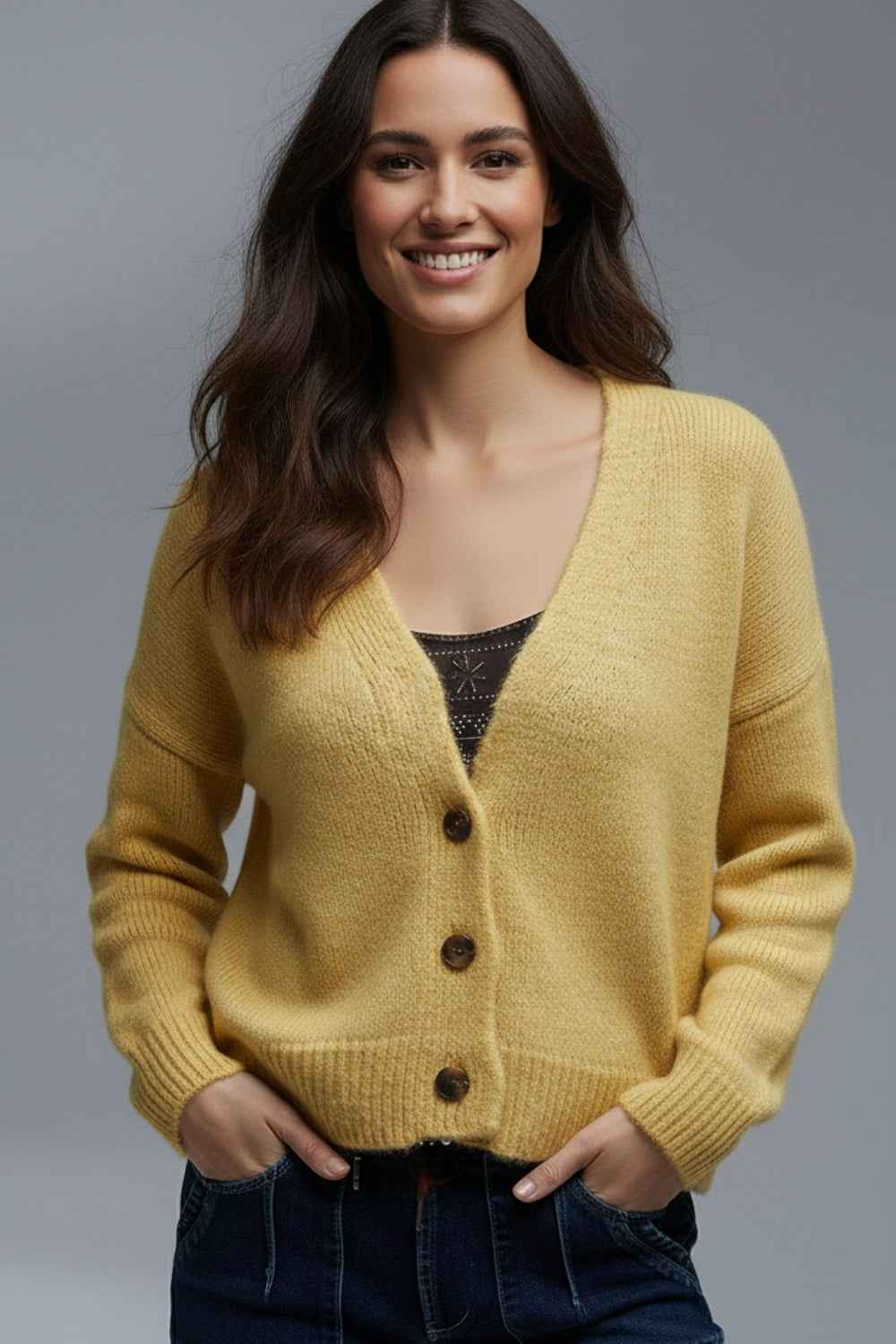 Cuello en V Basic amarillo Chaqueta abotonada de punto mullido