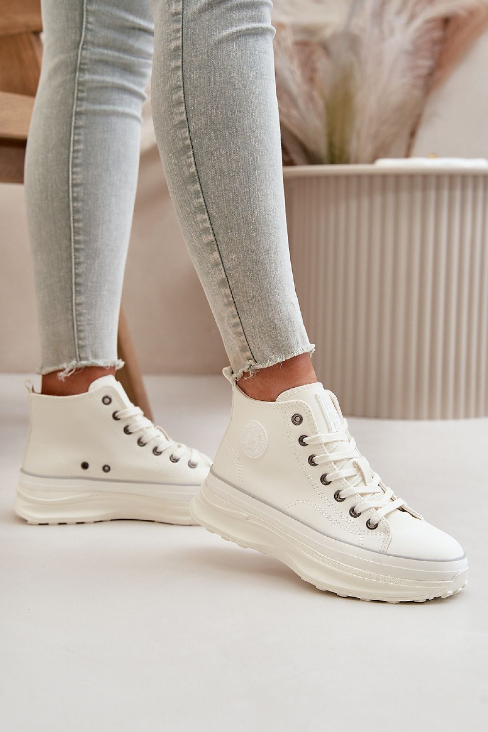 Sneakers Big Star tipo bota en color blanco para mujer con plataforma