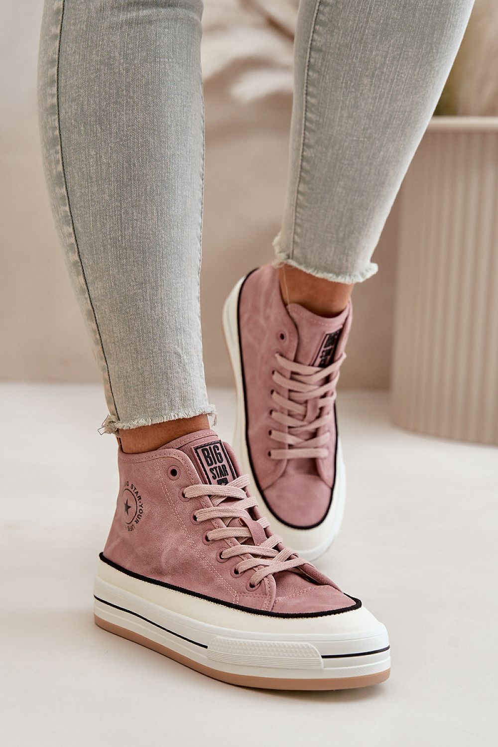 Sneakers Big Star en tono rosa efecto terciopelo
