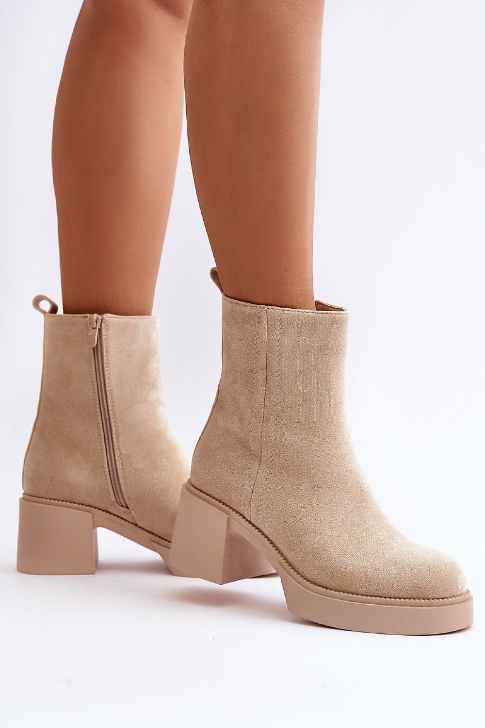 Botines Tacón Medio color Beige