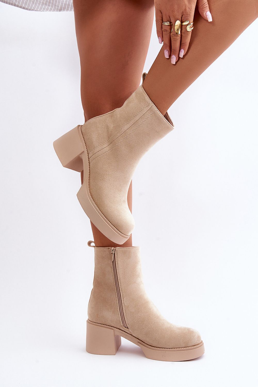Botines Tacón Medio color Beige