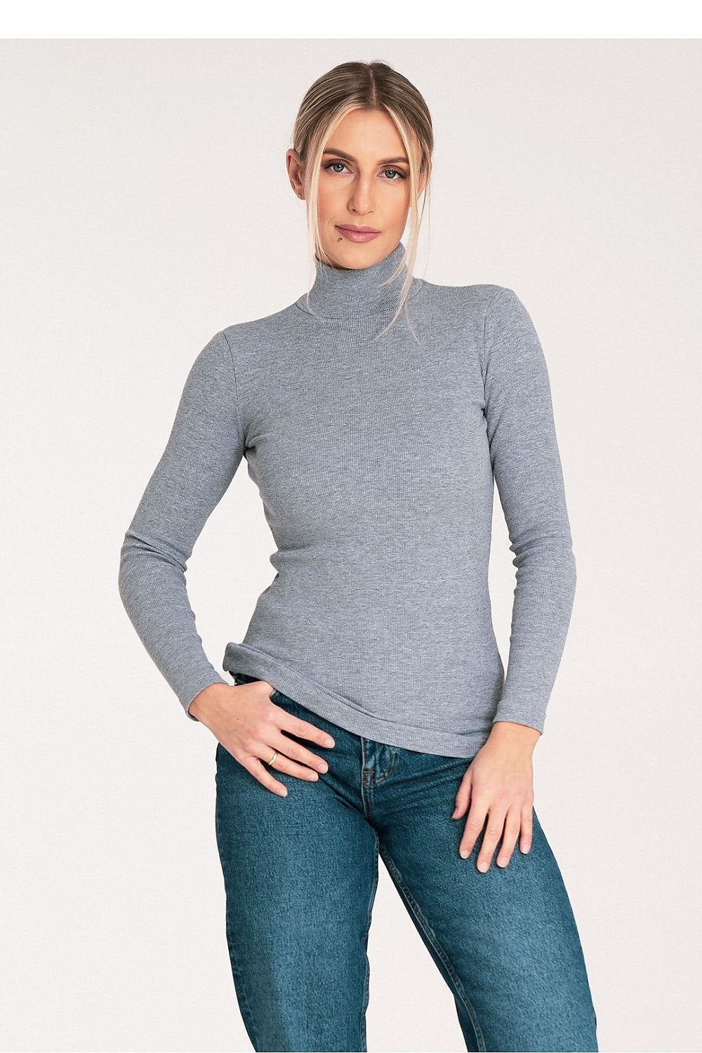 Sueter Cuello Alto Gris