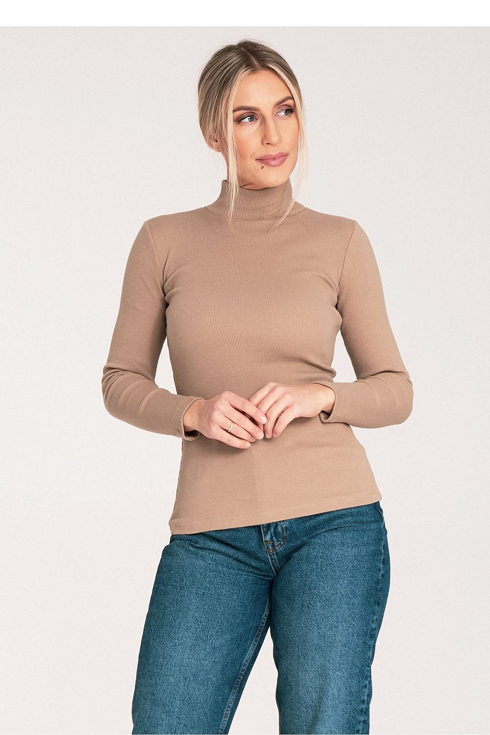 Sueter Cuello Alto Camel
