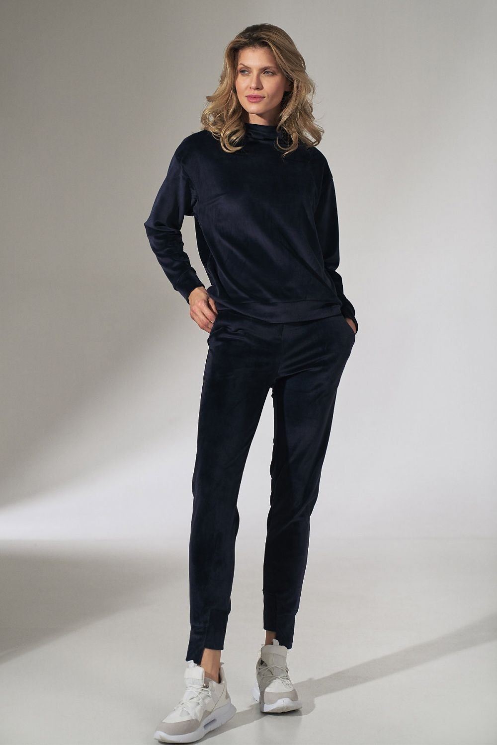 Pantalon Deportivo de color Azul Marino para Mujer - Comodidad y estilo casual