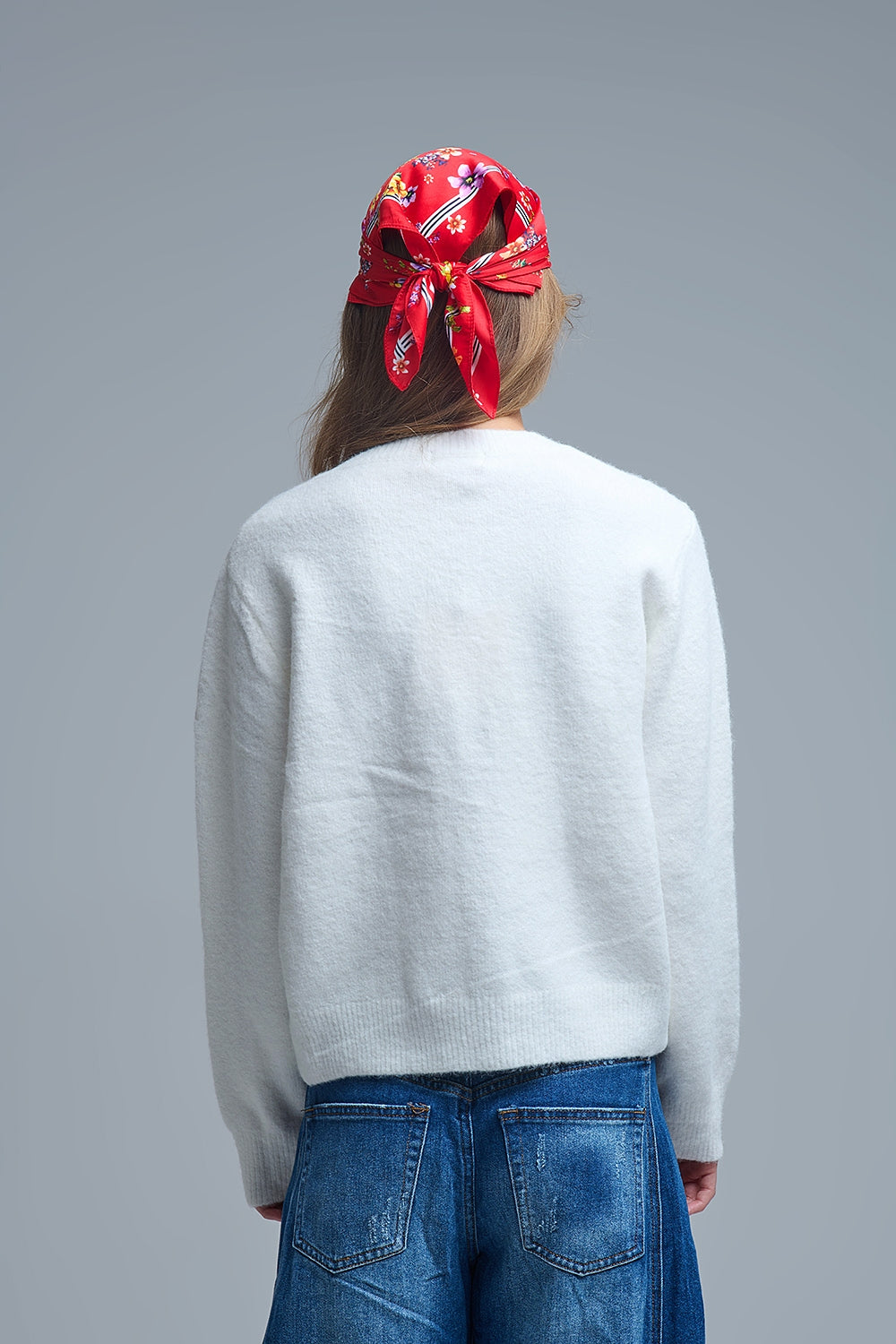 Encantador cárdigan blanco con botones de corazón