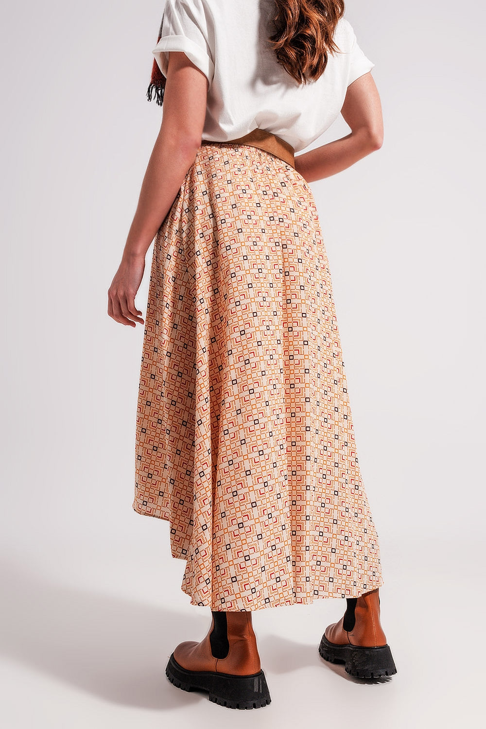 Falda midi con estampado geométrico estilo años 90