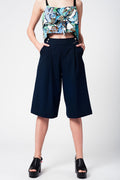 Falda pantalón navy con botones de plata