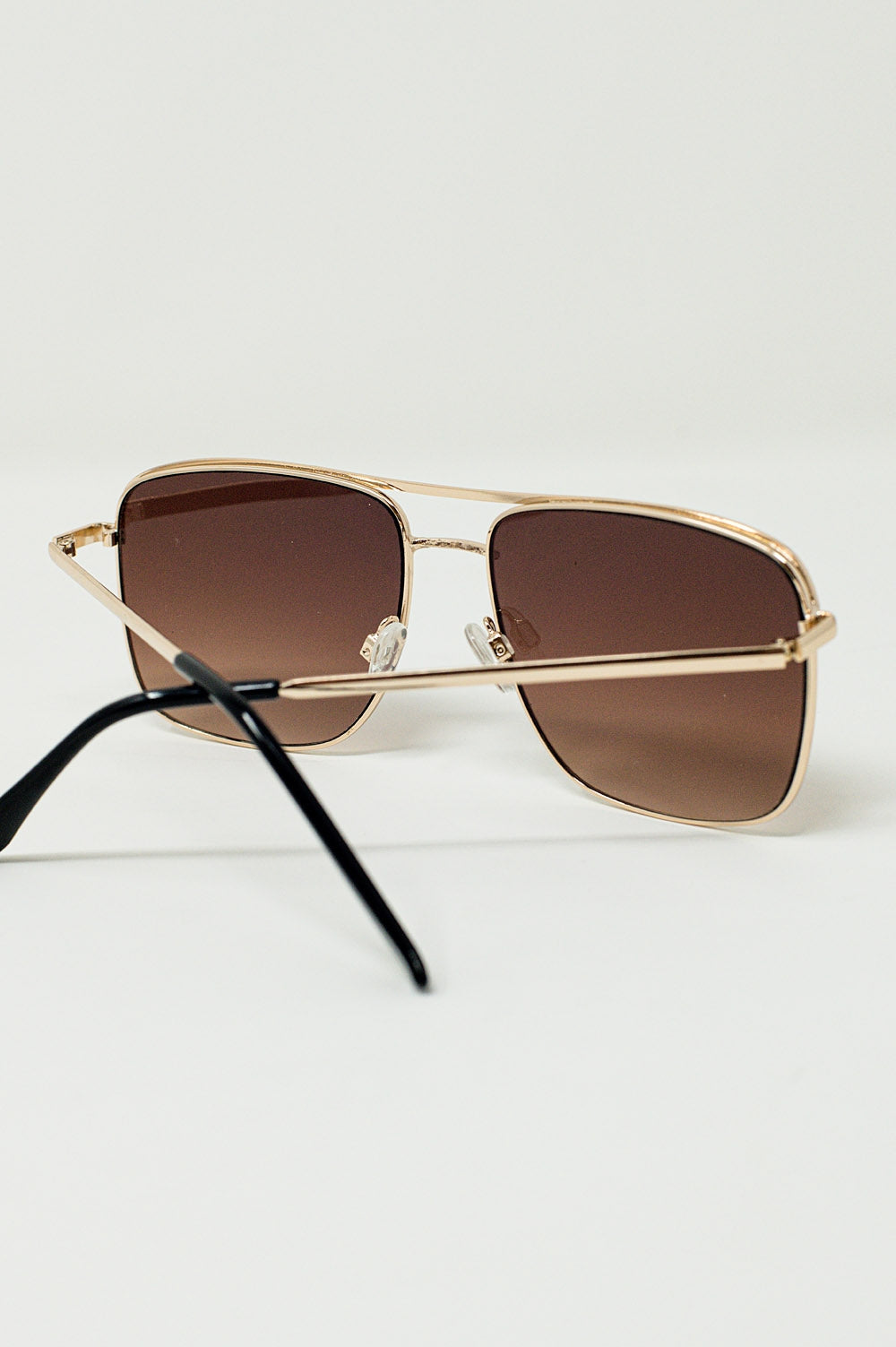 Gafas de sol Aviator Vintage con borde dorado en color bronce