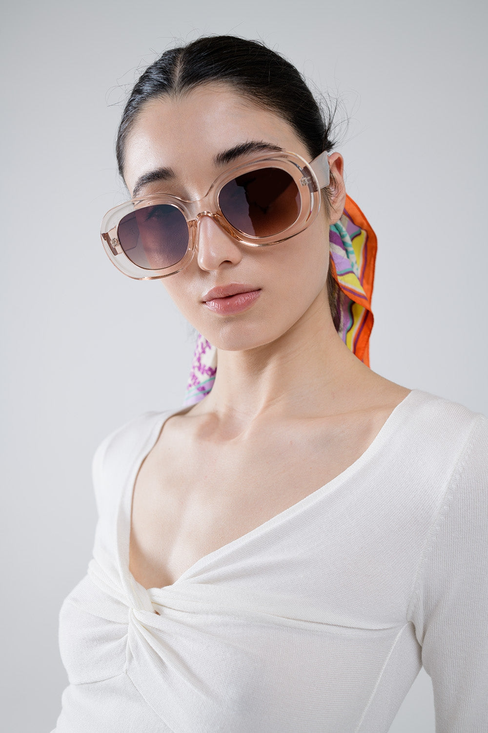 Gafas de sol circulares oversize en blanco traslucido