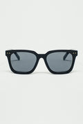 Gafas de sol con montura cuadrada biselada en negro