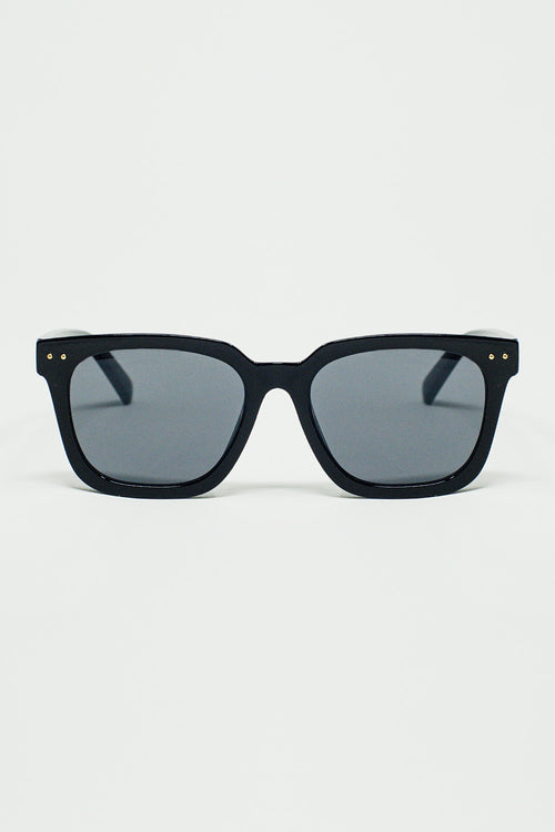 Gafas de sol con montura cuadrada biselada en negro