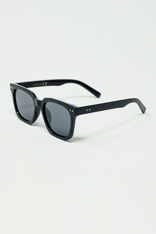 Gafas de sol con montura cuadrada biselada en negro