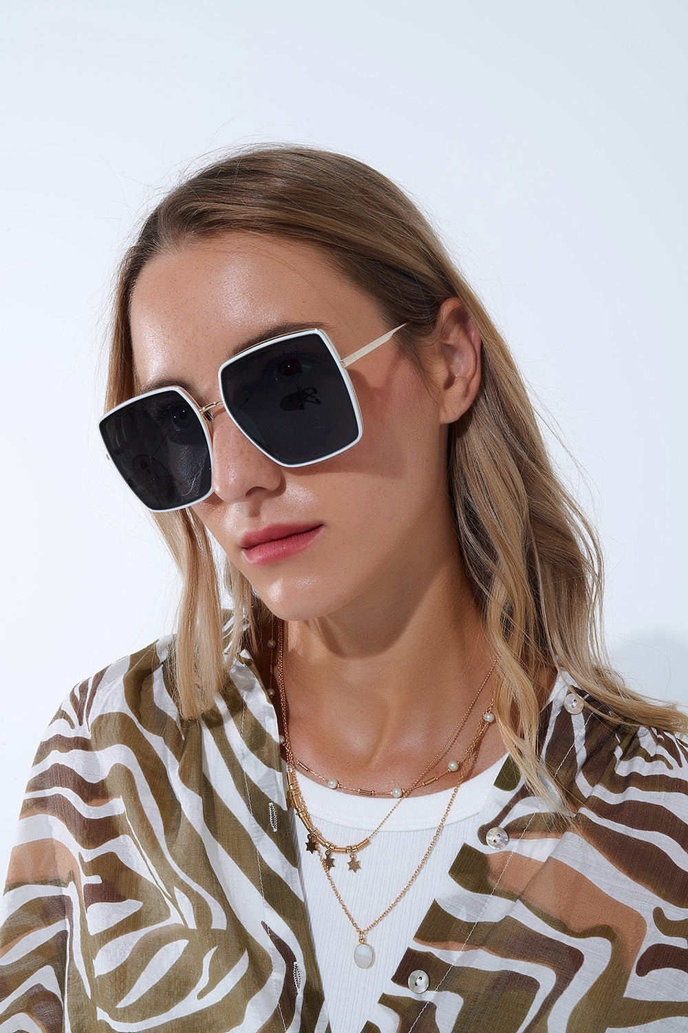 Gafas de sol cuadradas extragrandes en blanco