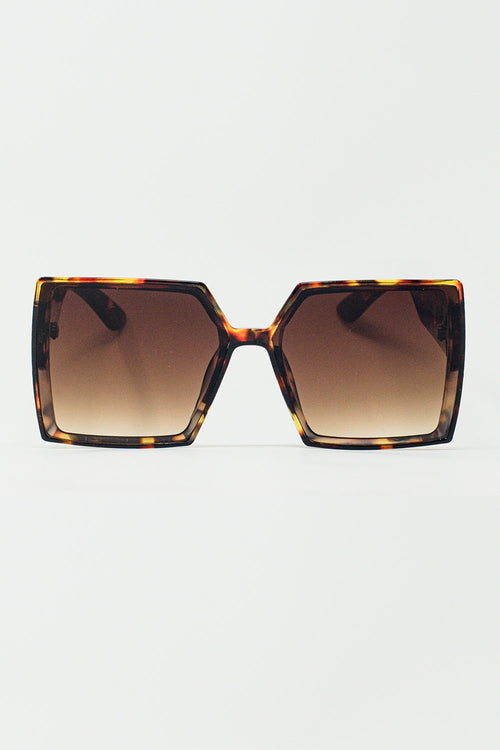 Gafas de sol cuadradas extragrandes en marron