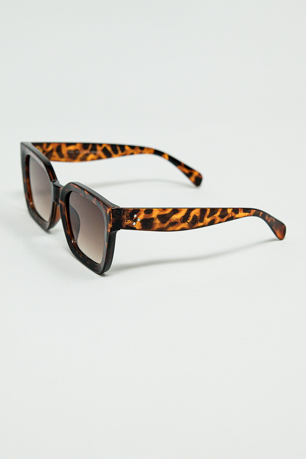 Gafas de sol cuadradas marrones con estampado animal