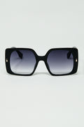 Gafas de sol cuadradas negras con detalle dorado en el lateral