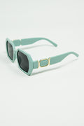 Gafas de sol en forma de diamante con lentes de color verde menta