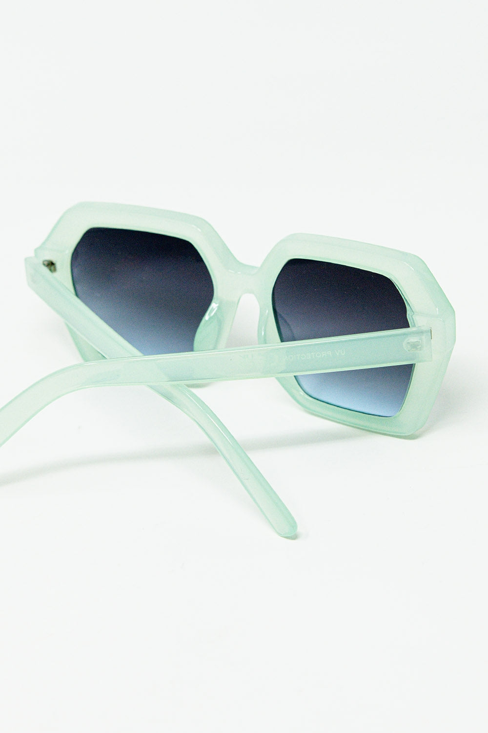 Gafas de sol Mirage cuadradas en color verde agua