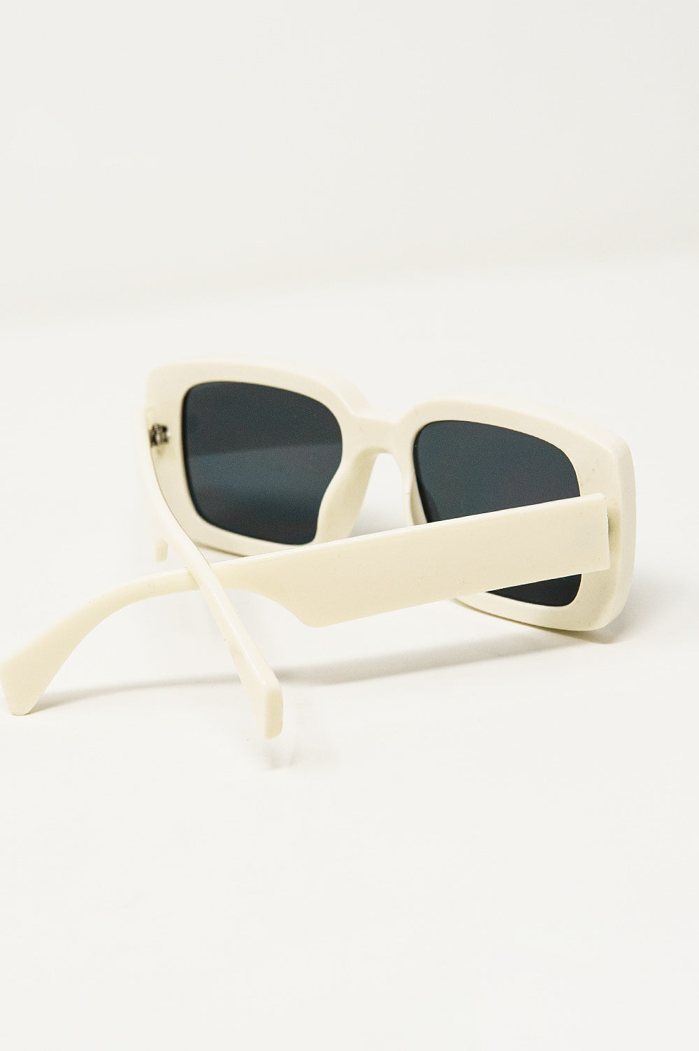 Gafas de sol rectangulares oversize con montura ancha en blanco