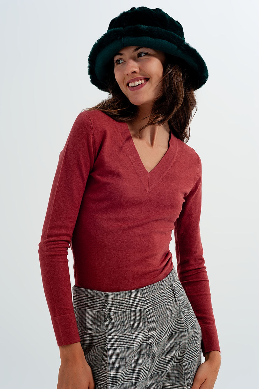 Q2 Jersey coral con cuello de pico